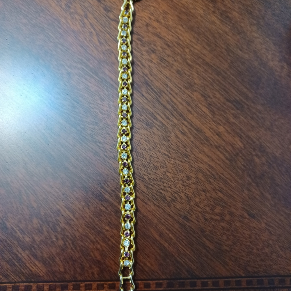 Fake gold tone vintage bracelet